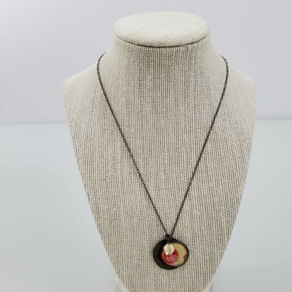 Floral Necklace Stamped Love‎ You Gold Tone Chain P